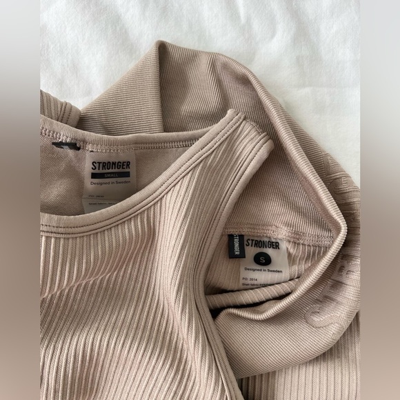 Stronger workout set - Picture 7 of 7